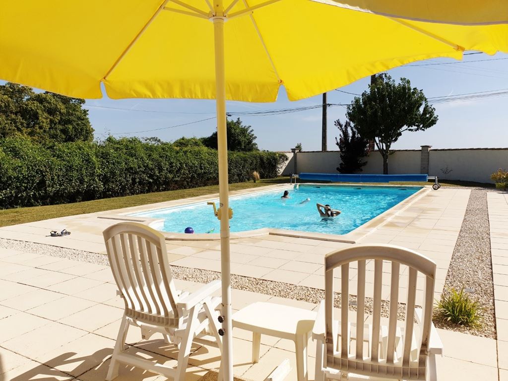 HolidayFrance's tweet photo. Enjoy a fabulous holiday for up to six guests when you rent this 3 bed Charente gite with pool in SW France - prices from just £350 per week!! https://t.co/7egJw4otJM https://t.co/RylN4nvSWD