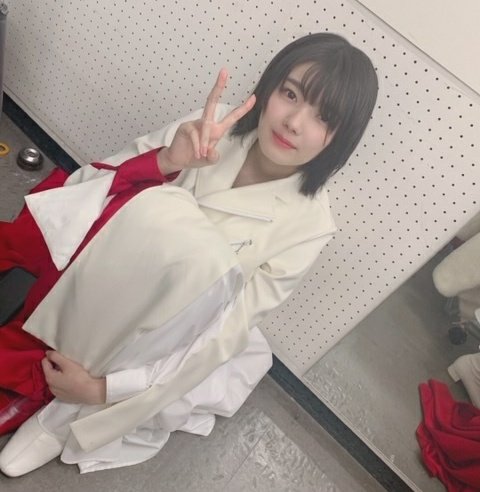 KAKEKOKUKIRA's tweet photo. えーと、すごいですね、最初は藤吉夏鈴ちゃんみたいだけど〜

#平手友梨奈 https://t.co/QQO5jkiJdz