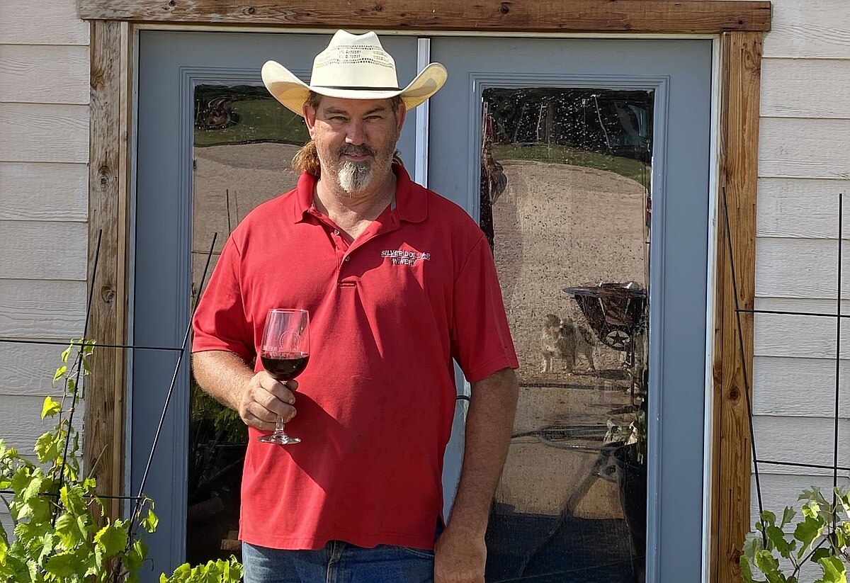 Richard Bowen of Silver Dollar Winery Winemaker Profile txwine.us/3z35ZJN #txwine <a href="/SilvrDollarWine/">Silver Dollar Winery</a>