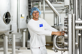 VreugdenhilDF's tweet photo. Als procesoperator bij Vreugdenhil werk je samen met collega’s aan het optimaliseren van het productieproces voor de productie van gezonde en voedzame melkpoeders. Geïnteresseerd?  https://t.co/J41vcKkiUr
#Werkenbijvreugdenhil #Gorinchem #procesoperator #vapro #vacature https://t.co/T3xgK6VotA