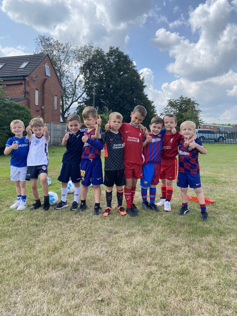 Football Sharks 🦈 tweet media