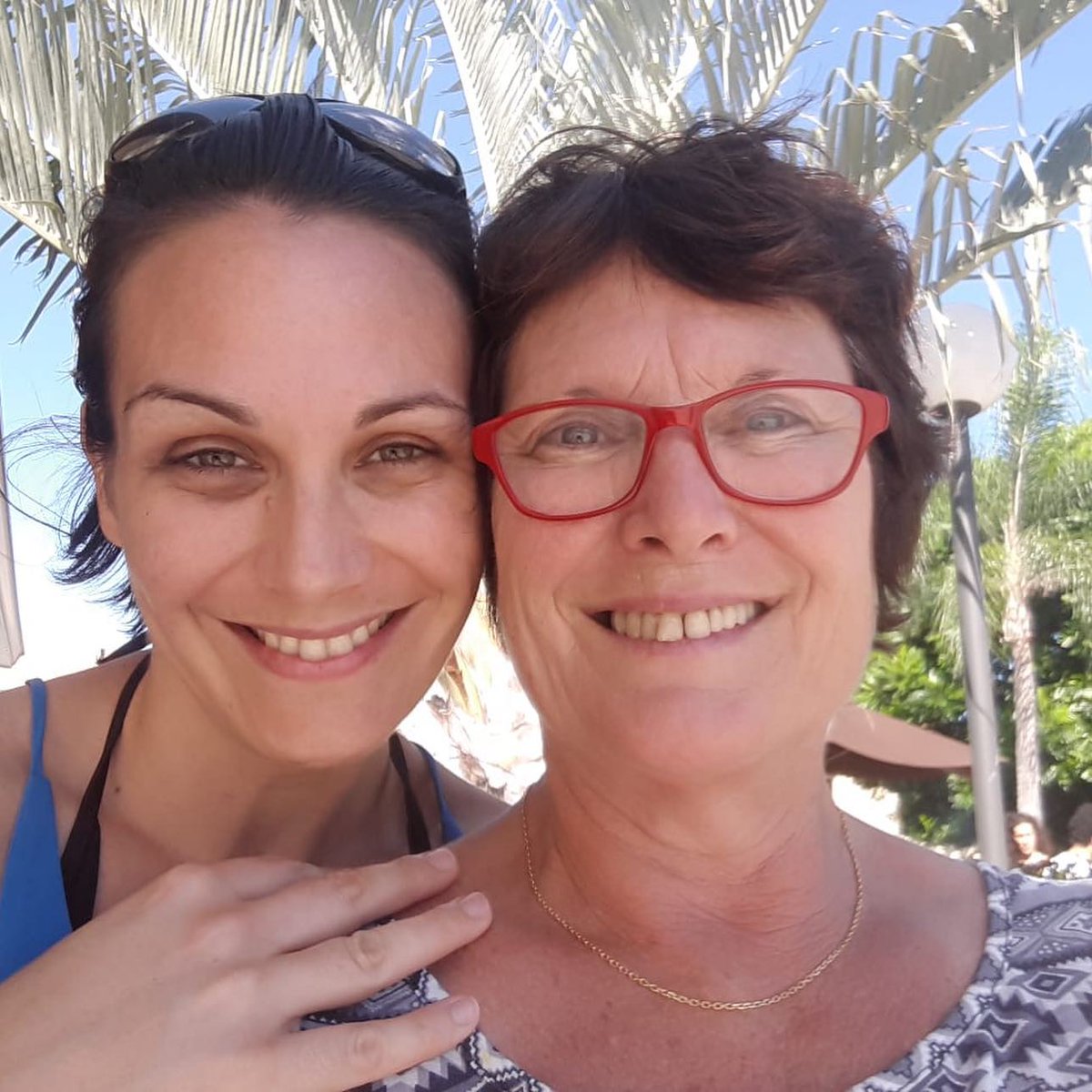 Joyeux anniversaire à ma maman chérie, Mamoune💖
 
tff.social