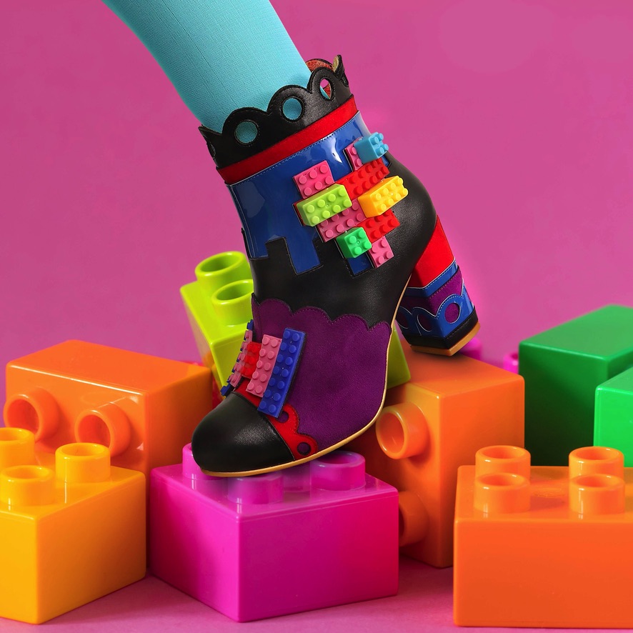 The Irregular Choice "Build It" Collection is here! 
🟥🟧🟩🟪 
ow.ly/nRcB50FUw8O
-
-
#tiltedsole #buildit #irregularchoice