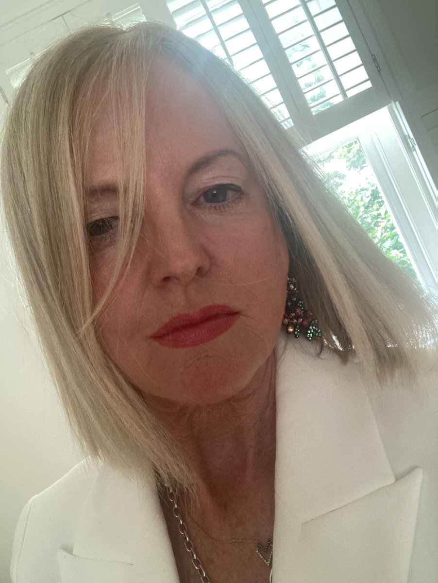 Clare Grogan (@claregrogan2) on Twitter photo So Here’s The Plan!
Tomorrow we have fun at Rewind South <a href="/rewindfestival/">Rewind Festival</a> 😀😘 #Alteredimages So Here’s The Plan!
Tomorrow we have fun at Rewind South <a href="/rewindfestival/">Rewind Festival</a> 😀😘 #Alteredimages