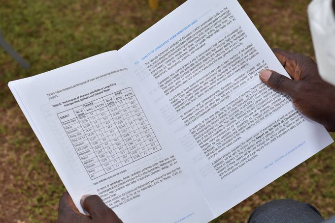 Educ_SportsUg's tweet photo. #UACE2020 #EducUg | Namwase Rinnah Marion from Mbale Progressive SS (#BugisuRegion) is the best deaf candidate.
Namwase scored C, E, C in History, Entrepreneurship, and Christian Religious Education, and subsidiary passes in General Paper and Computer Studies. https://t.co/K9rtIuBgcc
