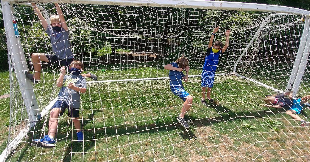 This energetic and goofy neighborhood pod had their counselor on their toes to keep up with the campers. They had a great time enjoying the outdoors with sports, a range of activities and so much more.  #flaskbackfriday #baroodycamps #bcsummercamps #howdoyouspendyoursummer