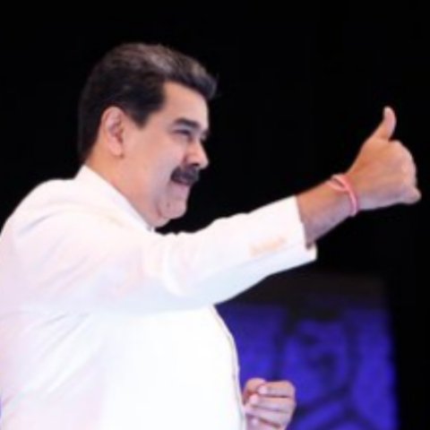 JoseCancinez's tweet photo. @joselui09083485 @dip_joserivero @MinTrabajoVE @NicolasMaduro @NicolasMaduro  
#lamigaltrabajadores  Sr. Presidente Nicolas Maduro escuche el clamor de los trabajadores y trabajadoras de LAMIGAL estamos pidiendo ayuda desde hace meces ya que el patron se niega a discutir el contrato colectivo que esta vencido des el 2017 https://t.co/DCewogUpcK