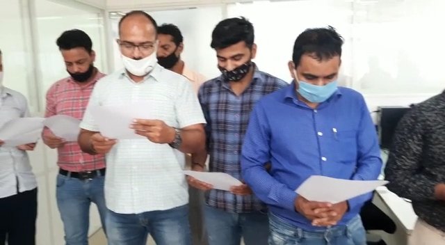 rpoamritsar's tweet image. This Sadbhawna Diwas staff of Passport Office, Amritsar took a pledge to work towards unity and harmony of our nation. #sadbhawnadiwas
