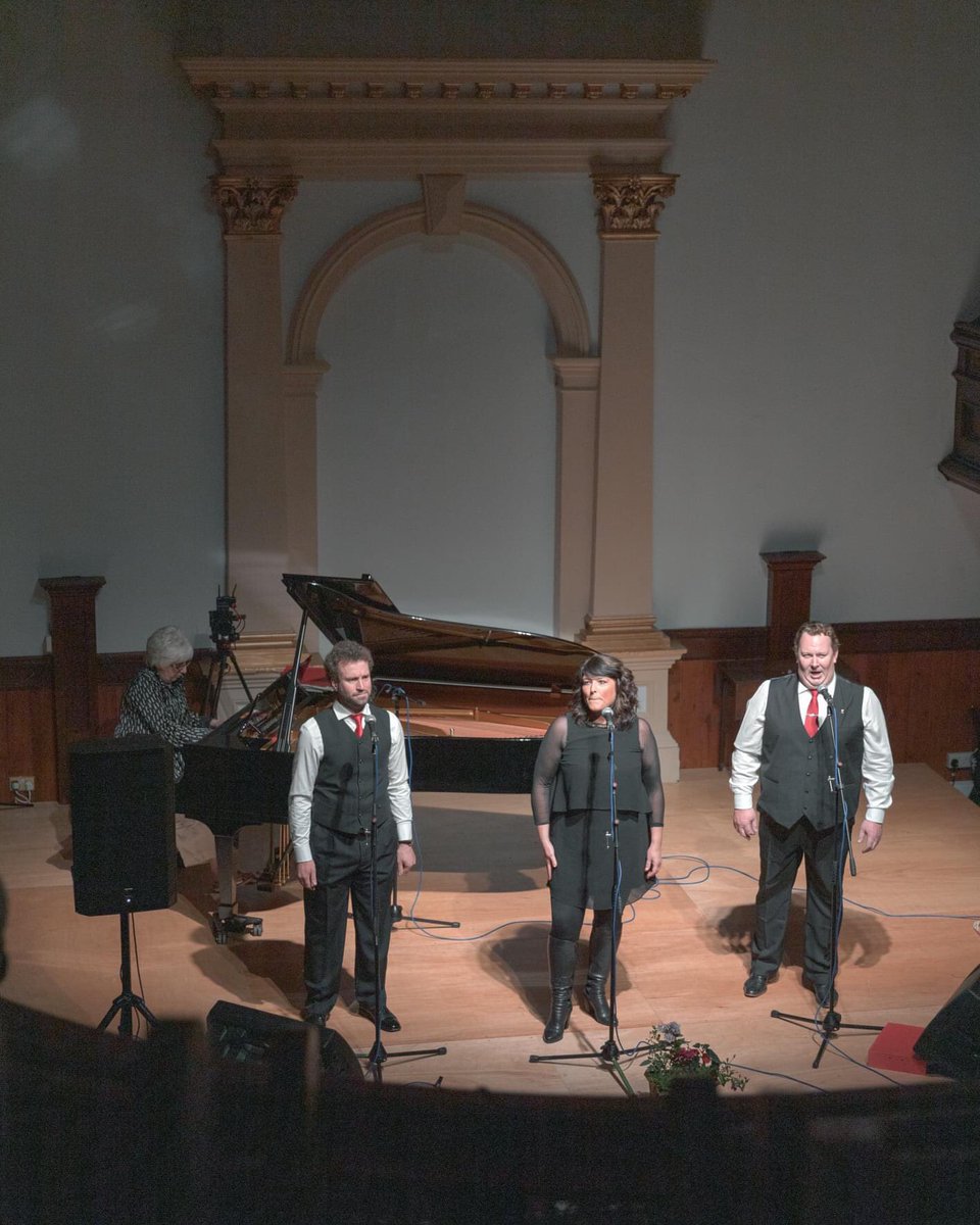Thank you to Aled Wyn Davies, Sara Meredydd, Edryd Williams, Linda Gittins, and Glyn Owens for a fantastic concert last night. The concert will be streamed on our website tonight at 7.30pm, tickets to watch the stream cost £2 and can be purchased from moma.cymru/en/e/gwyl-mach…