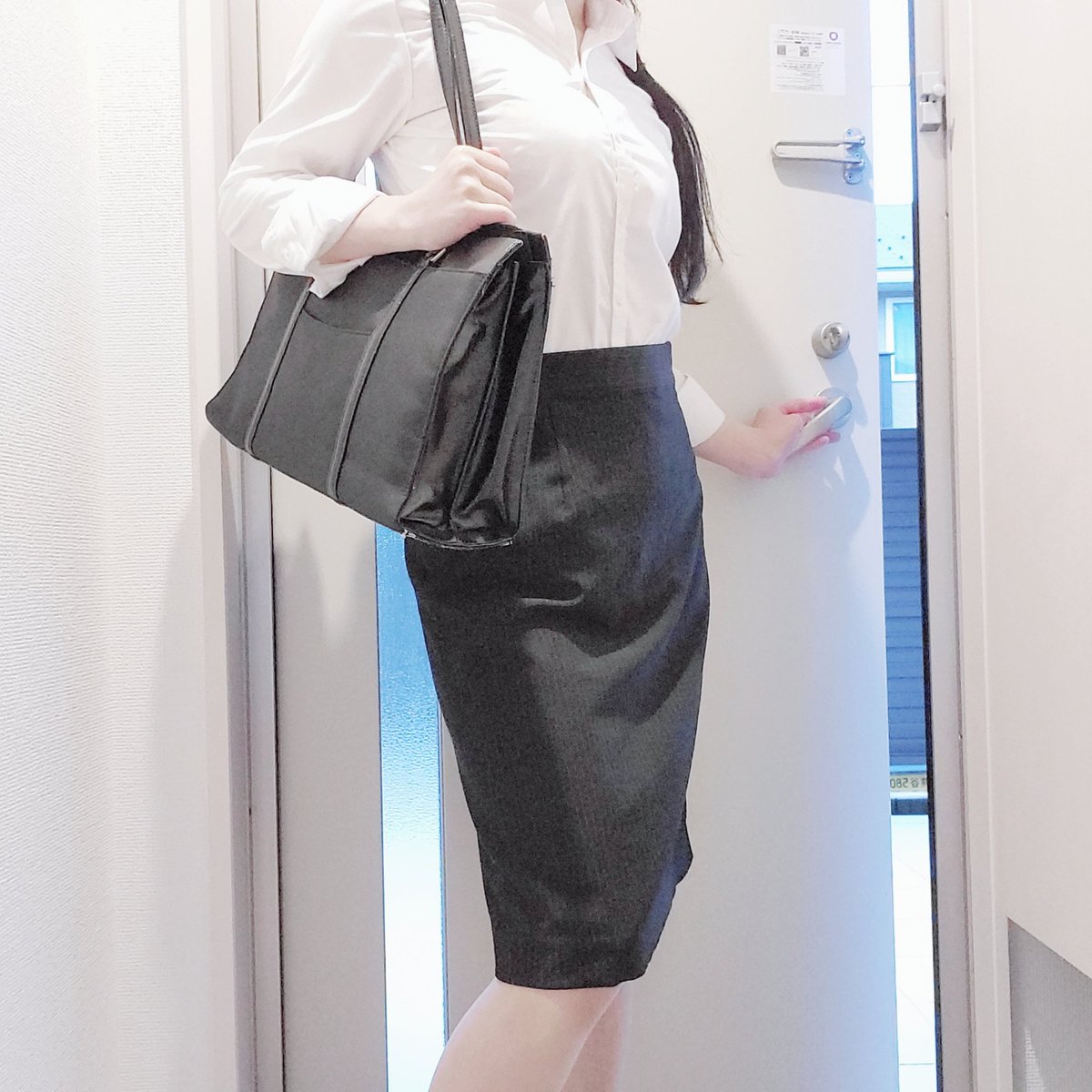 h0_icx's tweet photo. 企画練習。。。💭
フォローしてくださってる方限定でラブリツしてくれた中から3名にスーツから脱いでく動画(下着まで)を配布します( *˙-˙* )

一応練習なので応募時間短かく
今日の11:30までにします
練習にお付き合いしてくれる優しい方
よろしくおねがいします(笑) https://t.co/VUPBSU24u1