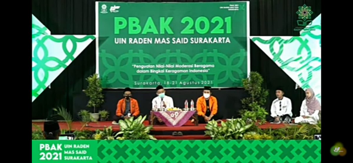 novasita_a's tweet photo. Sholawat pagi, 20 Agustus 2021 pada kegiatan PBAK UIN Raden Mas Said Surakata

@demaiainska 
#rmsaidmudauntukbangsa https://t.co/fkjPP5onbu