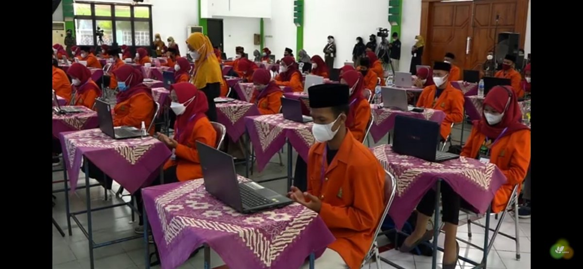 SadamAda6's tweet photo. PBAK Hari ke3 kakak kakak mentor ikut serta dalam berdoa dan membaca sholawat
#rmsaidmudauntukbangsa https://t.co/oWBm9RRAh9