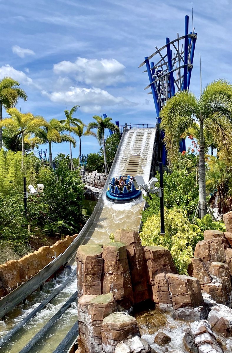 JustOut_nAbout's tweet photo. Get a good soaking 💦💦 @SeaWorld #infinityfalls 🌊 #riverride #rafting #adventure #seaworldorlando #seaworldflorida 🐬#seaworldparks #themepark #themeparks #oceanlife 🐠#sea #orlando #orlandoflorida #themeparkphotography #justoutnabout #getsoaked 💦 https://t.co/FBSPbGnSVQ