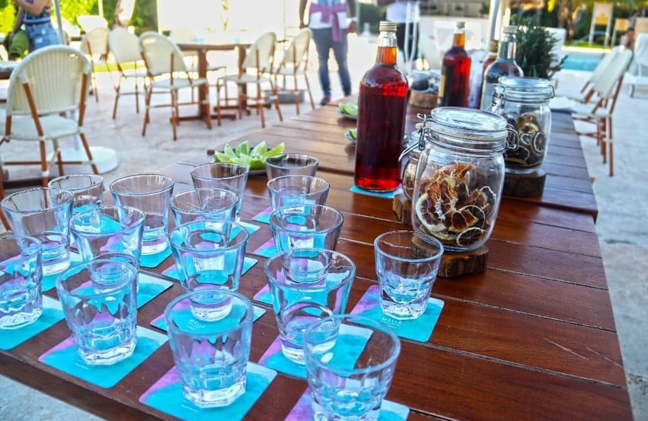 #Hoteles La amplia oferta de Meliá para brindar experiencias únicas a sus visitantes en RD  bit.ly/37XC3mz <a href="/MeliaHtlResorts/">Melia Hotels</a> <a href="/Paradisus/">Paradisus by Melia</a> <a href="/MeliaPCanaBeach/">Melia Punta Cana Beach</a> <a href="/MeliaHotelsInt/">Meliá Hotels International</a> @MeliaCaribeRD <a href="/iagorivera/">Santiago Rivera</a> <a href="/AsonahoresRD/">Asonahores</a> <a href="/ASOLESTE/">ASOLESTE</a> <a href="/TurismoRD/">Ministerio de Turismo RD</a>