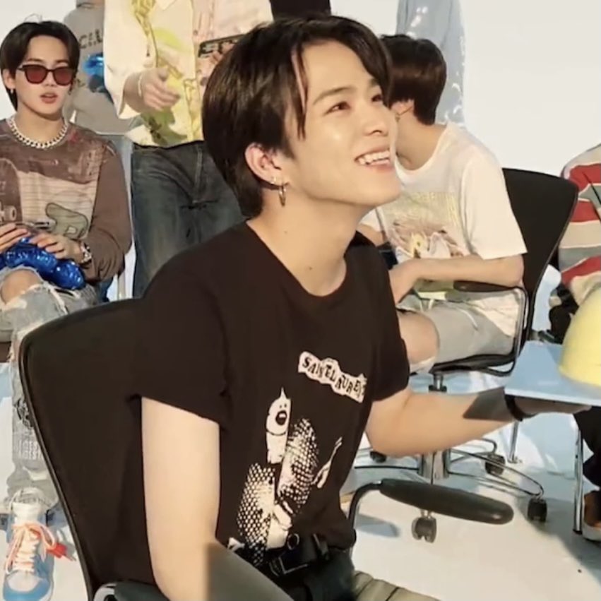 ไหนโชว์ยิ้มหวานสิคะ 
🐱 :