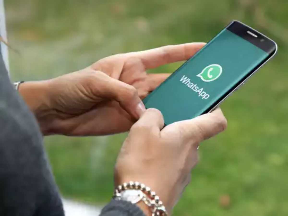 NbtTech's tweet photo. #WhatsApp में पुराने टेक्स्ट फॉन्ट से हो गए बोर तो ऐसे बदलें फॉन्ट का स्टाइल, चैटिंग करना हो जाएगा Interesting
https://t.co/FZGMMPctTL https://t.co/piPWYEExkz