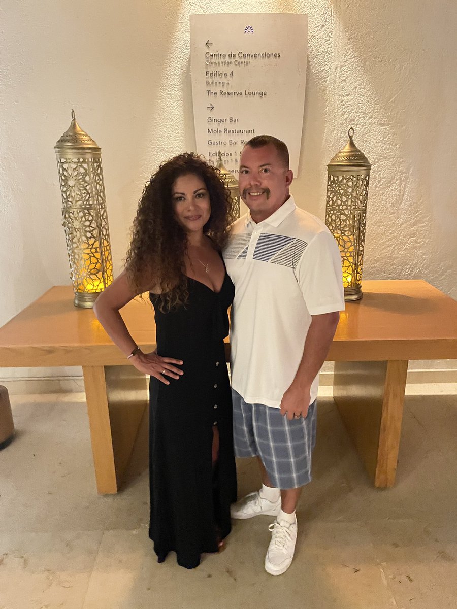 It’s our anniversary! Cheers to 16 yrs babe!🥂