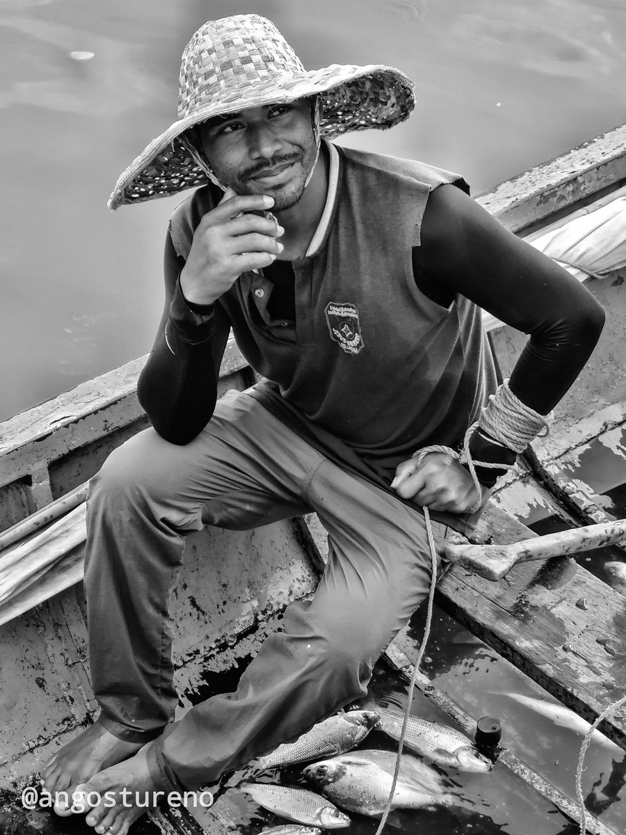 Angostureno's tweet photo. Descanso...
Calle, expresiones, gente.
Paseo orinoco. 19/08/21.
#photography #picoftheday #ciudadbolívar #ciudadbolivar #angosturamia #pictureoftheday #bw #bnw #avecofa #blackandwhite #bn #blancoynegro #bnw #venezuela #fotografos #Venezolano #venezolanos #photographer https://t.co/EvPN9Cc648