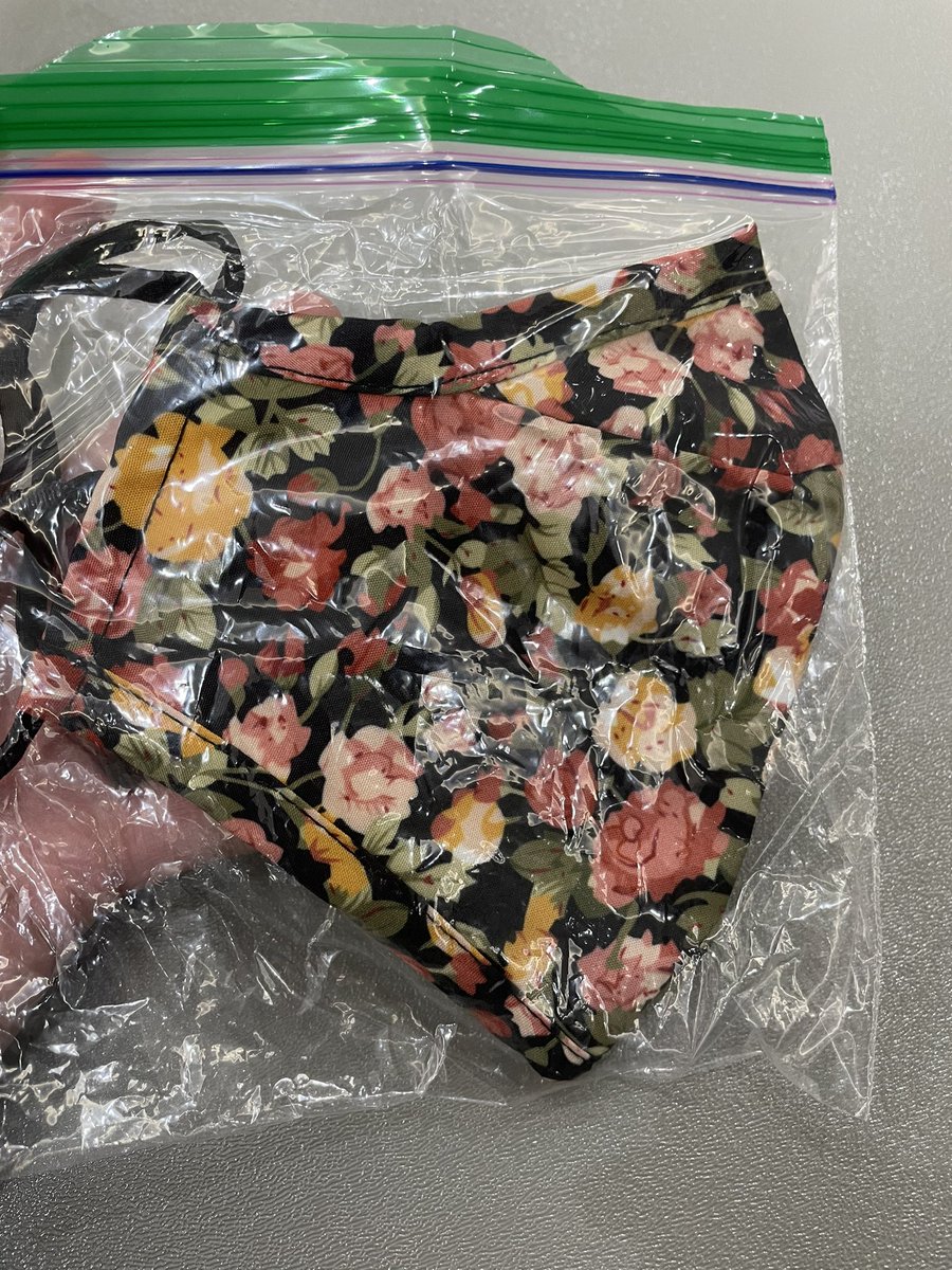 Pams_lu's tweet photo. Thank you so much to Dr. Urbatsch for providing very pretty and stylish face masks for everyone at the #GSBSRetreat 😊 https://t.co/DVSMjuuRB4