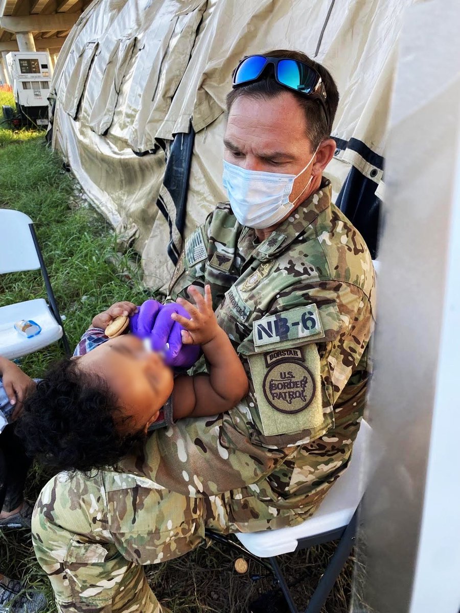 Tasked with search and rescue, BORSTAR agents deploy daily to provide emergency life-saving skills to those in need. Outstanding work, BORSTAR! #FirstResponders #borderpatrol