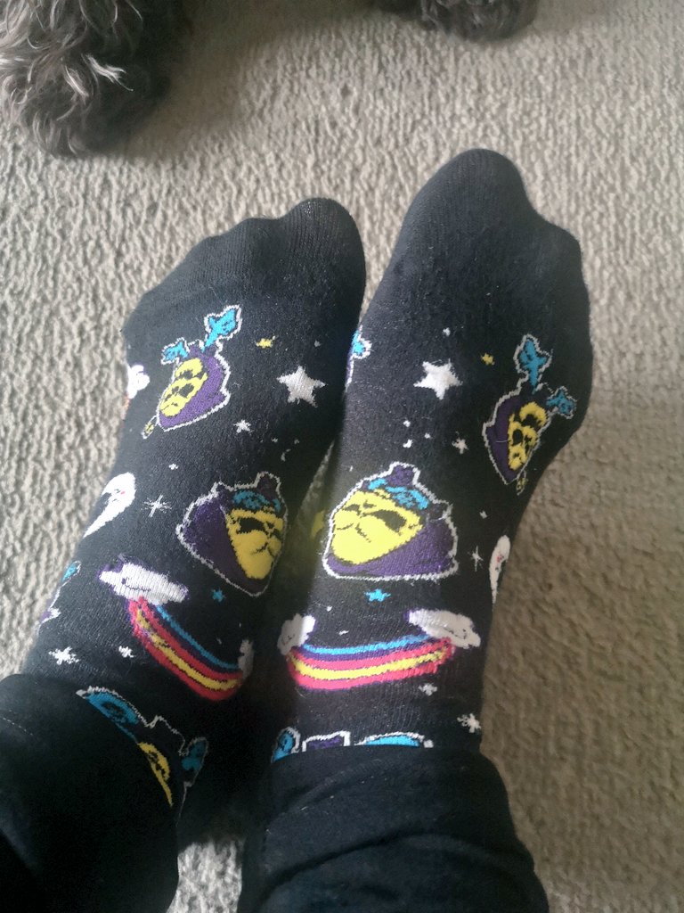 Alyx_Jones's tweet photo. I haven't seen #socksofgameaudio for a while, show me your socks nerdz ๐
#gameaudio https://t.co/SAQiAwjLJj