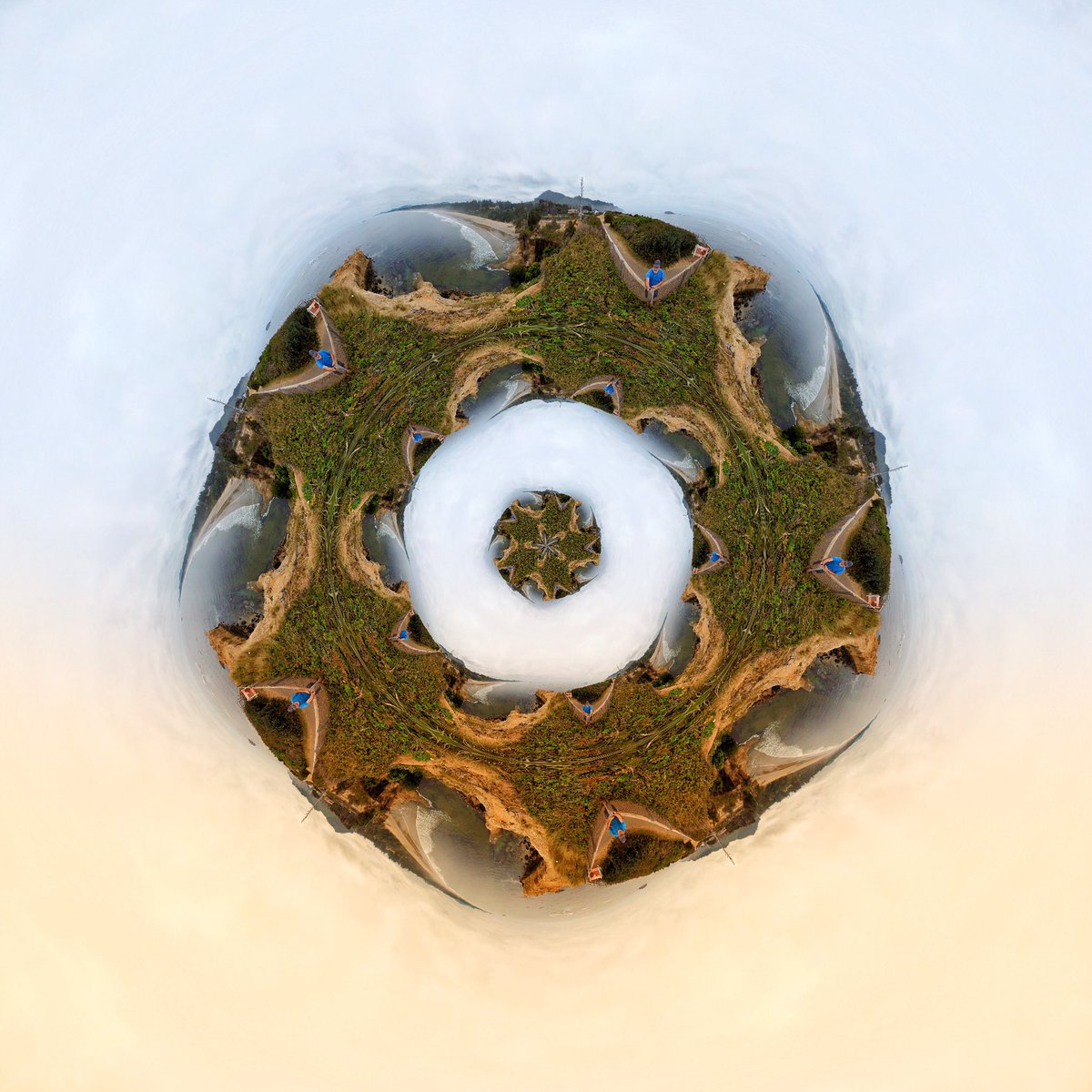 StatManStudios's tweet photo. #devilspunchbowl #oregoncoast and some fun edits with Circular App. #punchbowl #tinyplanet #insta360 #insta360onex2 #insta360tinyplanet #donutplanet #photoedit #photofun #360camera #devilspunchbowlstatepark #becreative #staycreative @TheCircularApp #circularapp https://t.co/l6GIErPiNB