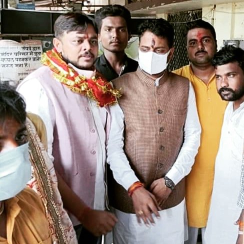 ashishabvp's tweet photo. आदरणीय प्रदेश अध्यक्ष भारतीय जनता युवा मोर्च बड़े भाई वैभव पवार जी के साथ मैहर माता के दर्शन प्राप्त किया।। https://t.co/Q6Tm4Q0mrf