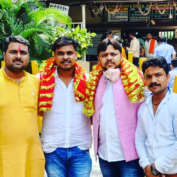 ashishabvp's tweet photo. आदरणीय प्रदेश अध्यक्ष भारतीय जनता युवा मोर्च बड़े भाई वैभव पवार जी के साथ मैहर माता के दर्शन प्राप्त किया।। https://t.co/Q6Tm4Q0mrf