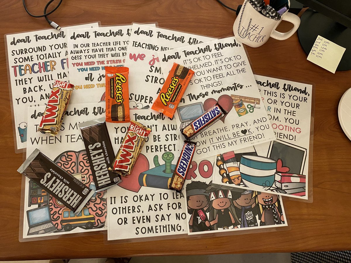 tfulsangreaduhs's tweet photo. I thought the hallway could use a Friday pick me up!! Great first week Reading and 9th grade ELA! @BernerLinda @UHSChenoweth @TeachMsAmos @NadeliaZayas https://t.co/M92qEMRiiM