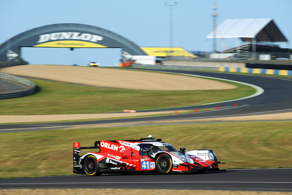 まれいしあおじいさん 21年ル マン24時間レース 直前で出走取消が1台あり全61台の戦いとなる 日本時間金曜日現在 クラス関係なくゼッケン順で一台づつ スレッドにて写真入りで紹介していきます スポッターガイド代わりにでも使ってくれれば Lemans24jp