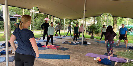 Als vakantieganger kun jij nog twee weken genieten van heerlijke behandelingen, massages en ontspannende yogalessen op de #Droomzomer 🧘‍♀️ Is jouw zomervakantie bijna voorbij en wil je nog last-minute ontspannen? 💆‍♂️ Boek dan nu jouw genietmomentje via de Droomparken app! 📲