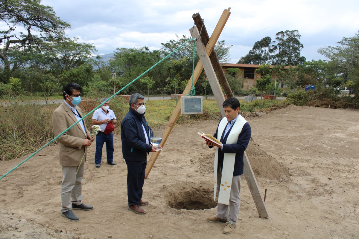 PUCE Ecuador tweet media