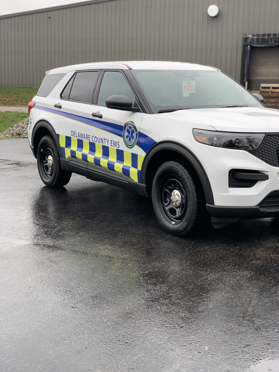 Parr_PSE's tweet photo. Happy Friday! Check out this build for Delaware County EMS!🔵💛

We provide Graphics and Tint among many other installation services to suit your needs!

Parr Public Safety Equipment
1-866-320-7277
info@parrpse.com
https://t.co/lWHCb7edEm https://t.co/BKypADs6Gg