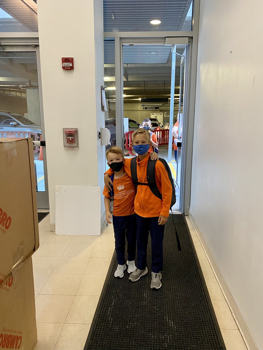 BISCLincolnPark's tweet photo. Happy House Spirit Day! Let the fun and games begin! 🙌❤️🧡💜💛🙌

#HouseSpirit #BackToBISCLP #backtoschool #NordAngliaEducation @NAEducation https://t.co/jBeNRHZEHB