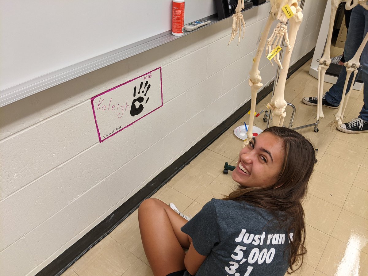 AllenRKiger's tweet photo. Students leaving their marks in Vet Assist and Sports Med. Each students gets to decorate a block in the labs. #prctc https://t.co/3VEw9tH9Eo