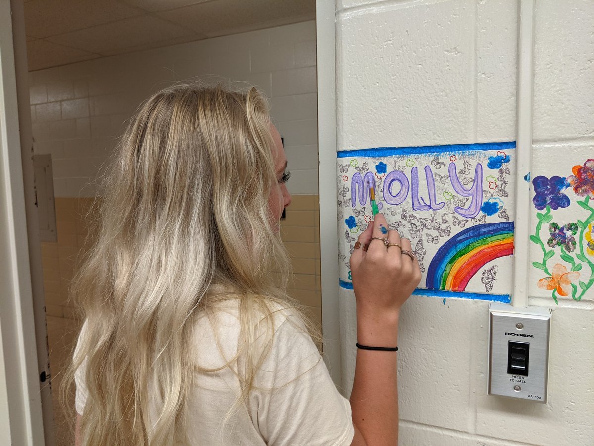 AllenRKiger's tweet photo. Students leaving their marks in Vet Assist and Sports Med. Each students gets to decorate a block in the labs. #prctc https://t.co/3VEw9tH9Eo