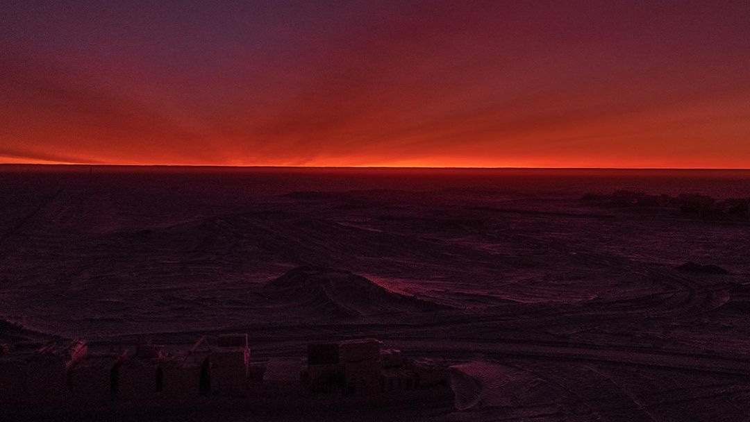 The Antarctic Report (@antarcticreport) on Twitter photo Red horizon on the polar plateau, 6am at Concordia Station on top of the East Antarctic Ice Sheet, more than 3km above the continental bedrock below. Ice cores from nearby Dome C revealed the last 8 ice ages going back over 740k years @_IPEV <a href="/ItaliAntartide/">ItaliAntartide</a> <a href="/esa/">European Space Agency</a>
pic CƩdric Albert Red horizon on the polar plateau, 6am at Concordia Station on top of the East Antarctic Ice Sheet, more than 3km above the continental bedrock below. Ice cores from nearby Dome C revealed the last 8 ice ages going back over 740k years @_IPEV <a href="/ItaliAntartide/">ItaliAntartide</a> <a href="/esa/">European Space Agency</a>
pic CƩdric Albert