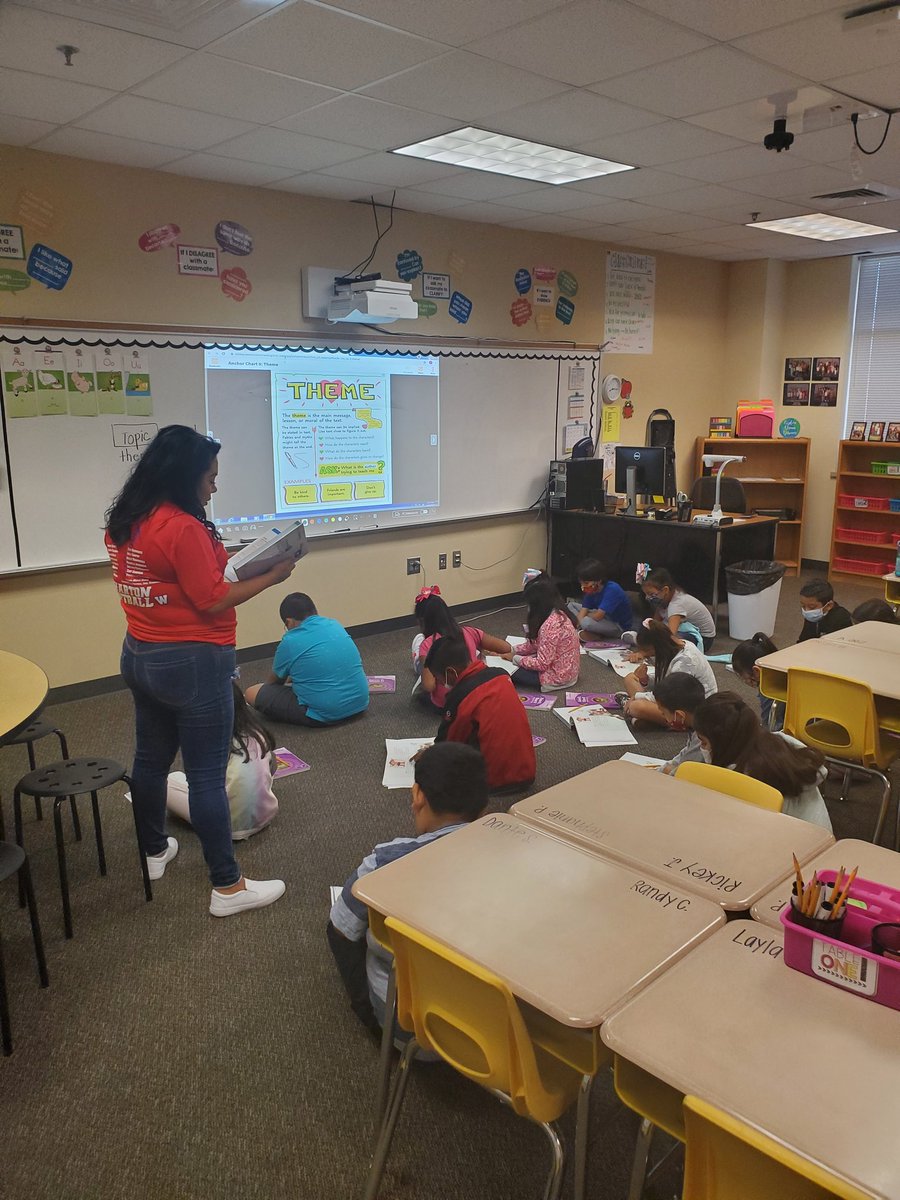 M_OGuin5's tweet photo. It was a pleasure watching the 3rd teachers at Wharton ES working with our students this morning. I'm so glad I'm on their team. Mrs. Jackson, Mrs. Camacho, and Ms. Reveles thanks for choosing Wharton ISD! #AllIn4WISD #TogetherWeWill @WhartonISD https://t.co/Ro4YOIfxCZ