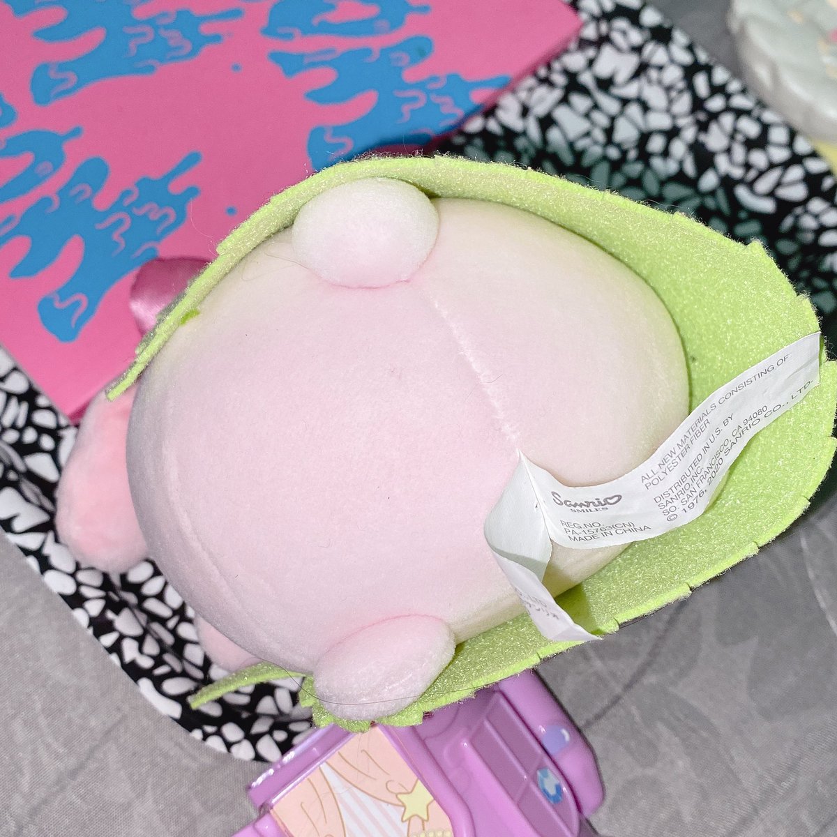 ꒰ พร้อมส่ง ꒱ 
มายเมโลดี้ โมจิ มีใบไม่คลุมตัว
น้องเป็นทรงคล้ายๆโนรุค่ะ ขนาด 13cm
380.- รวมส่ง

#ตลาดนัดsanrio #ตลาดนัดตุ๊กตา