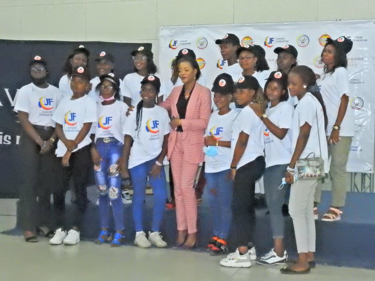 onem_cd's tweet photo. #ONEM met un accent particulier sur l'entrepreneuriat des jeunes. Ce qui traduit sa présence au lancement de la formation en photographie des jeunes filles, organisé par @JuhudiFondatio ce jeudi 19 août 2021 au musée National
#autoemploi @Rawbank_sa @BracongoSa https://t.co/0vqzWGJoF4