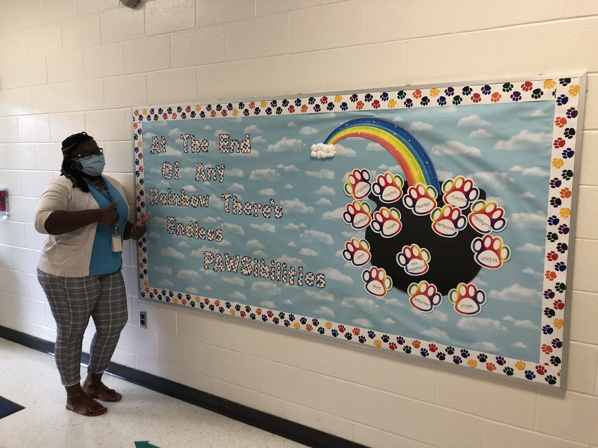 cashwellcubs's tweet photo. Wonderful turn out at Open House last night.  This is the year of Endless Pawsabilities. #goforthegold #endlessPawsabilities #CCSGreatComeback @Niesha_Wither @APLTADAMS https://t.co/zJugapgRvQ