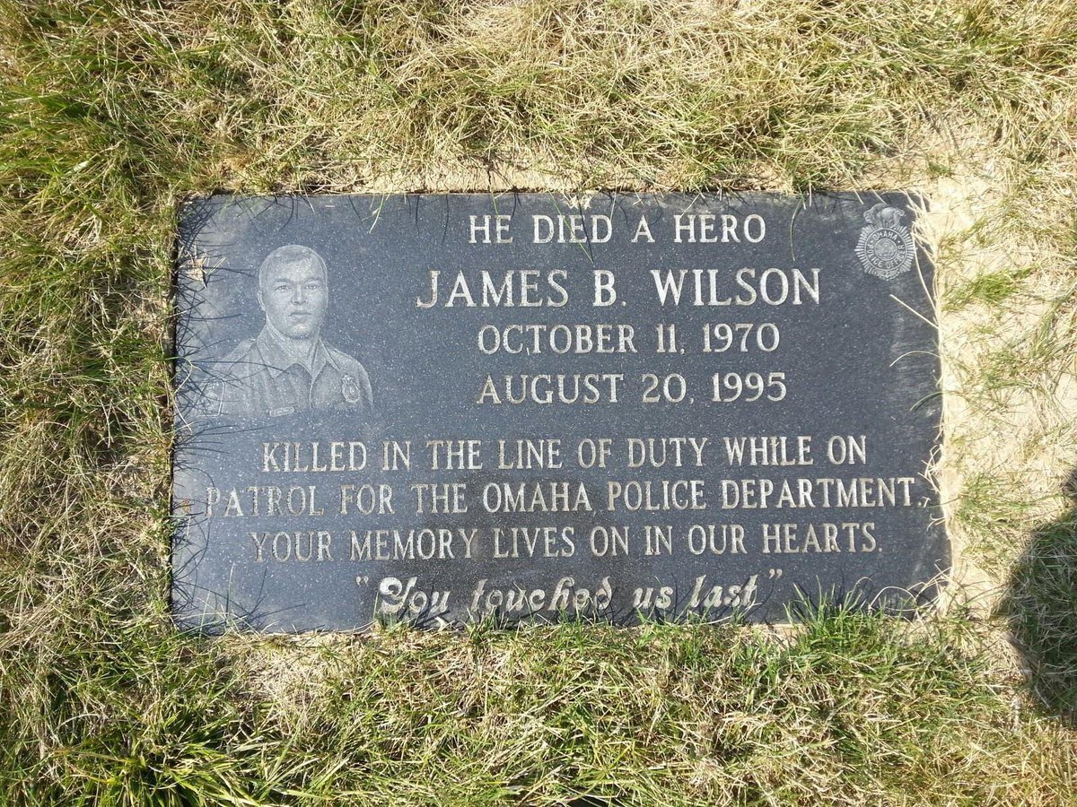 OmahaPolice's tweet image. #opd #NeverForget #touchedyoulast via @OPDOfcDTurnbull