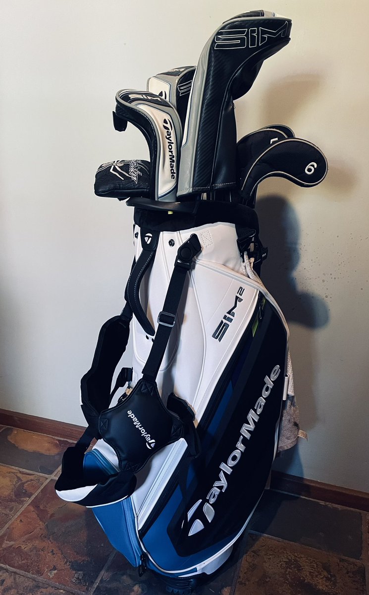 kataza28's tweet photo. New 2021 TaylorMade SIM2 Tour Stand bag, happy golfing #TaylorMade #SIM #TP5x #SpiderEX @tjbiggs_golf @TaylorMadeSA https://t.co/6WcbXlenJL