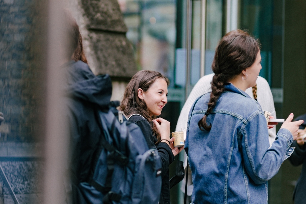 Have you saved you seat for this Sunday? We would love to see you either at the 10.30am or at the 6pm! If you are new to town or visiting, make sure to let us know you are coming! Join us for ice-cream right after the service! 🍦☺️ staldates.org.uk/sunday