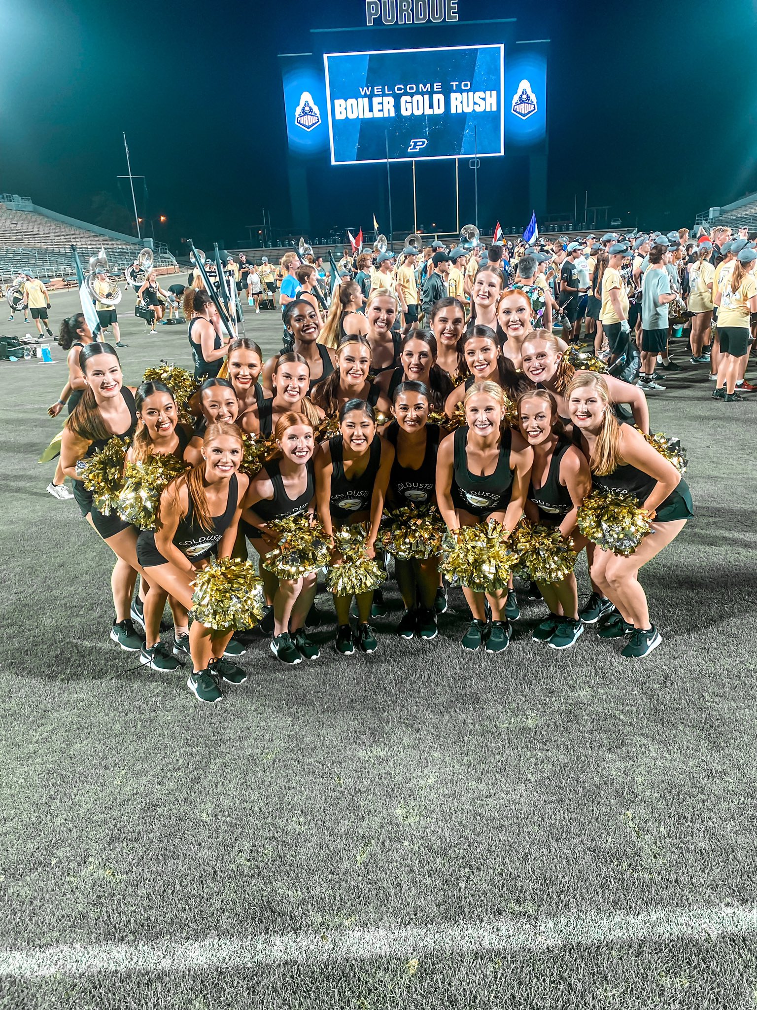 The Purdue Golduster Dance Team (PurdueGolduster) / Twitter