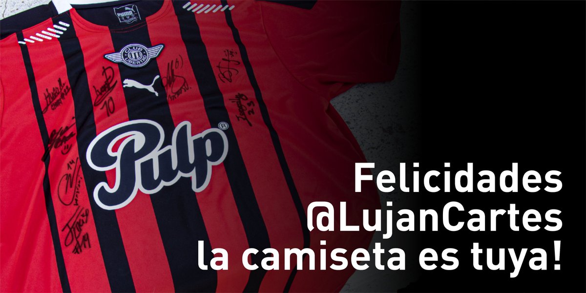 PUMAParaguay's tweet photo. Felicidades @LujanCartes la casaca autografiada del GUMA es para vos! 🙌🎉

Vamos @Libertad_Guma! 🖤🤍

#EstaEsNuestraHistoria #PumaFootball https://t.co/u9TrrRgnbZ