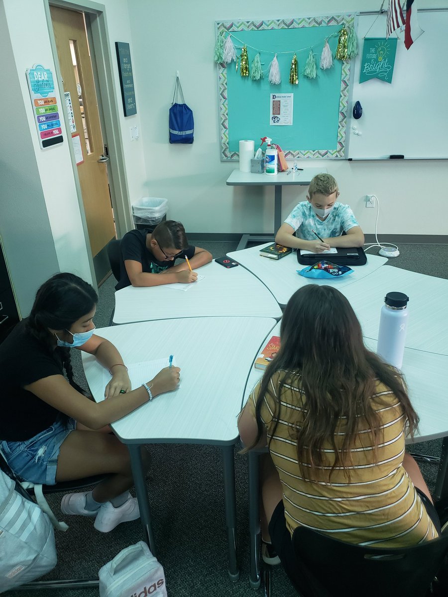 Sara Kelly tweet media