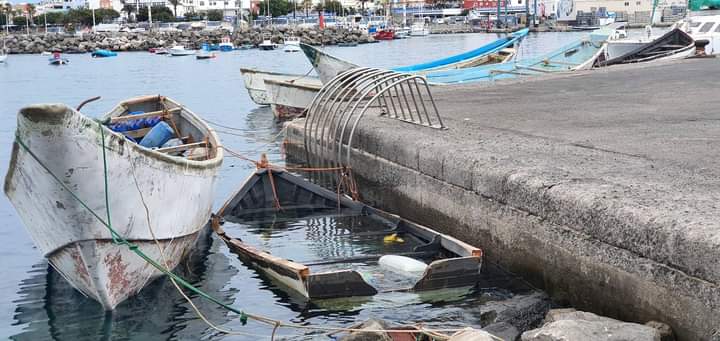 de_vecinal's tweet image. Estado actual del puerto de #arguineguin. Vuelve a repetirse la historia. INCREIBLE