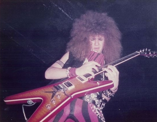 Even as a kid, <a href="/Pantera/">Pantera</a>'s <a href="/dimebagdarrell/">Dimebag Darrell</a> could blow most other players away. Watch him shred a mind-blowing 6-minute-plus solo as a teen in 1984 l8r.it/mR7G