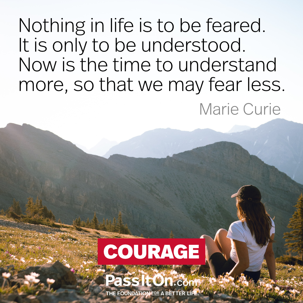 Fear Less. #courage #passiton
.
.
.
#coursge #couragequotes #couragetochange #nofear #nofears #understanding #understandinglife #understandingquotes #seekunderstanding #fridayvibes #fridaymood #fridayfeeling